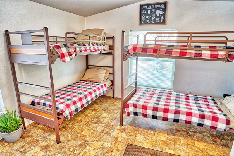 Image of bunk beds at Health Lodge